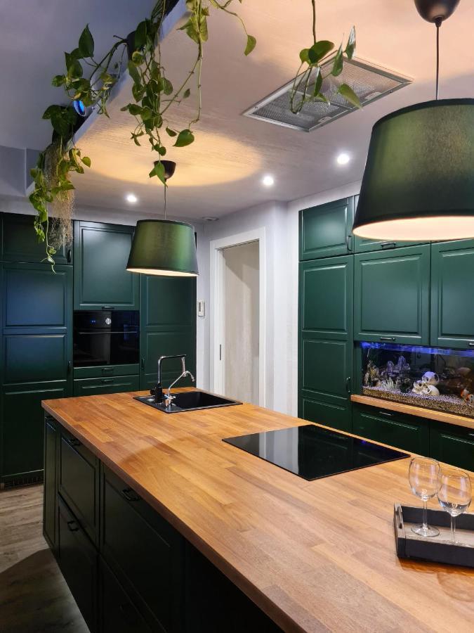 Serendipity Apartments - Montenapoleone มิลาน ภายนอก รูปภาพ