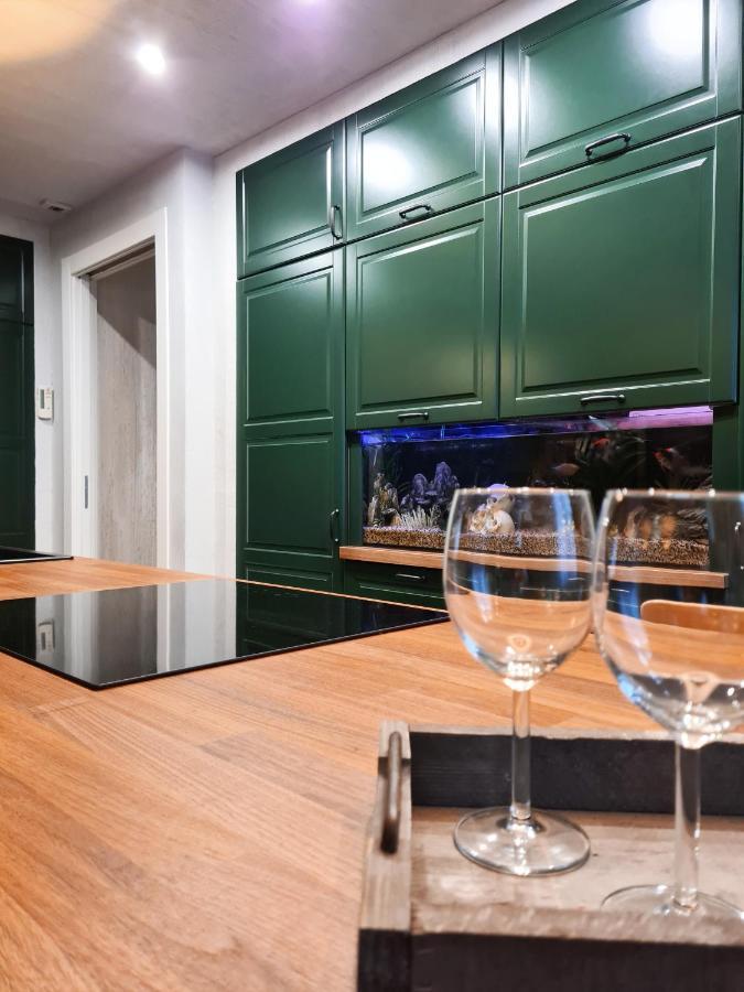 Serendipity Apartments - Montenapoleone มิลาน ภายนอก รูปภาพ